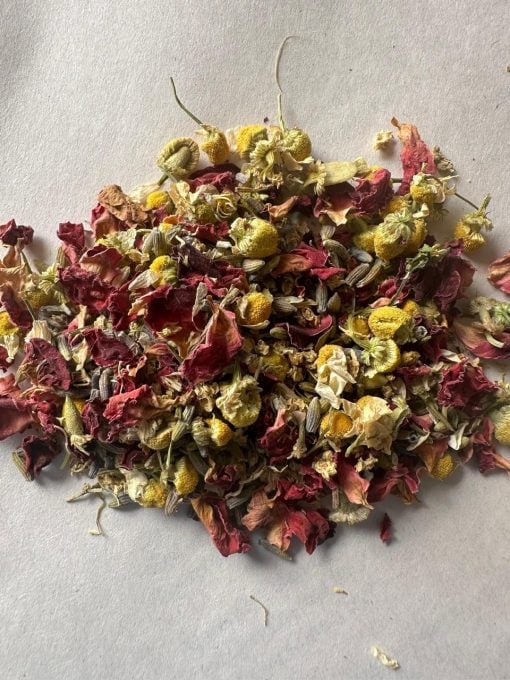Confetti dried flowers