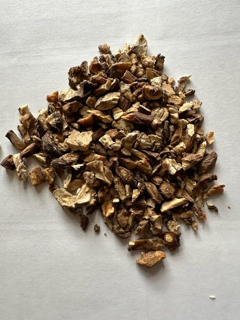 Dandelion Root Cut